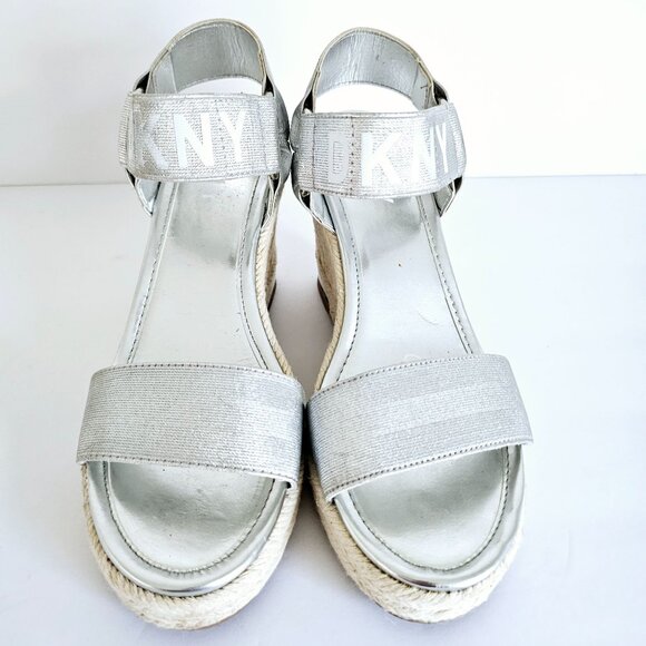 DKNY‎ Silver Espadrille Wedge Sandals Womens Size 7.5~SH161.1 - Picture 2 of 7